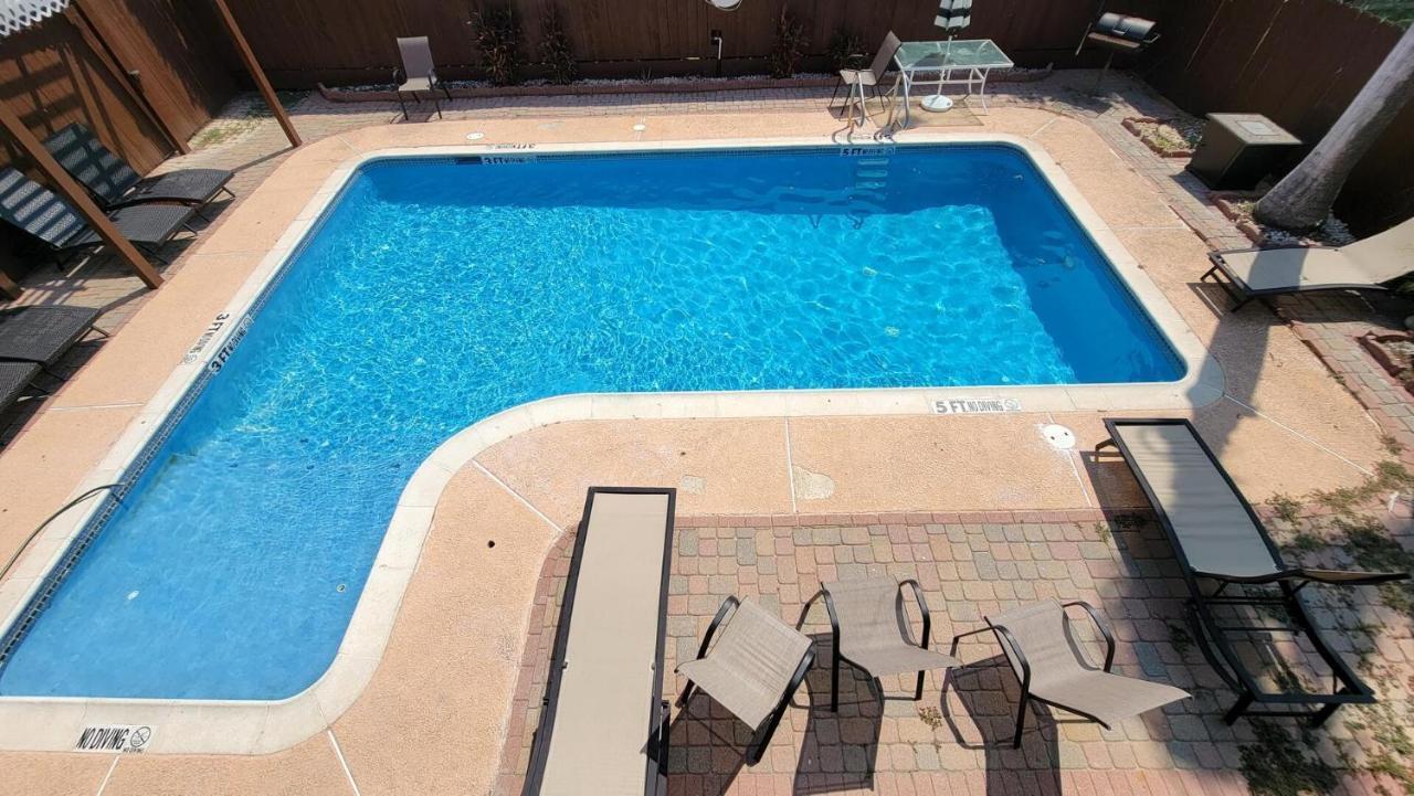 Cozy 2 Bedroom With Big Pool - Campeche Triplex Unit C Home South Padre Island Exteriér fotografie